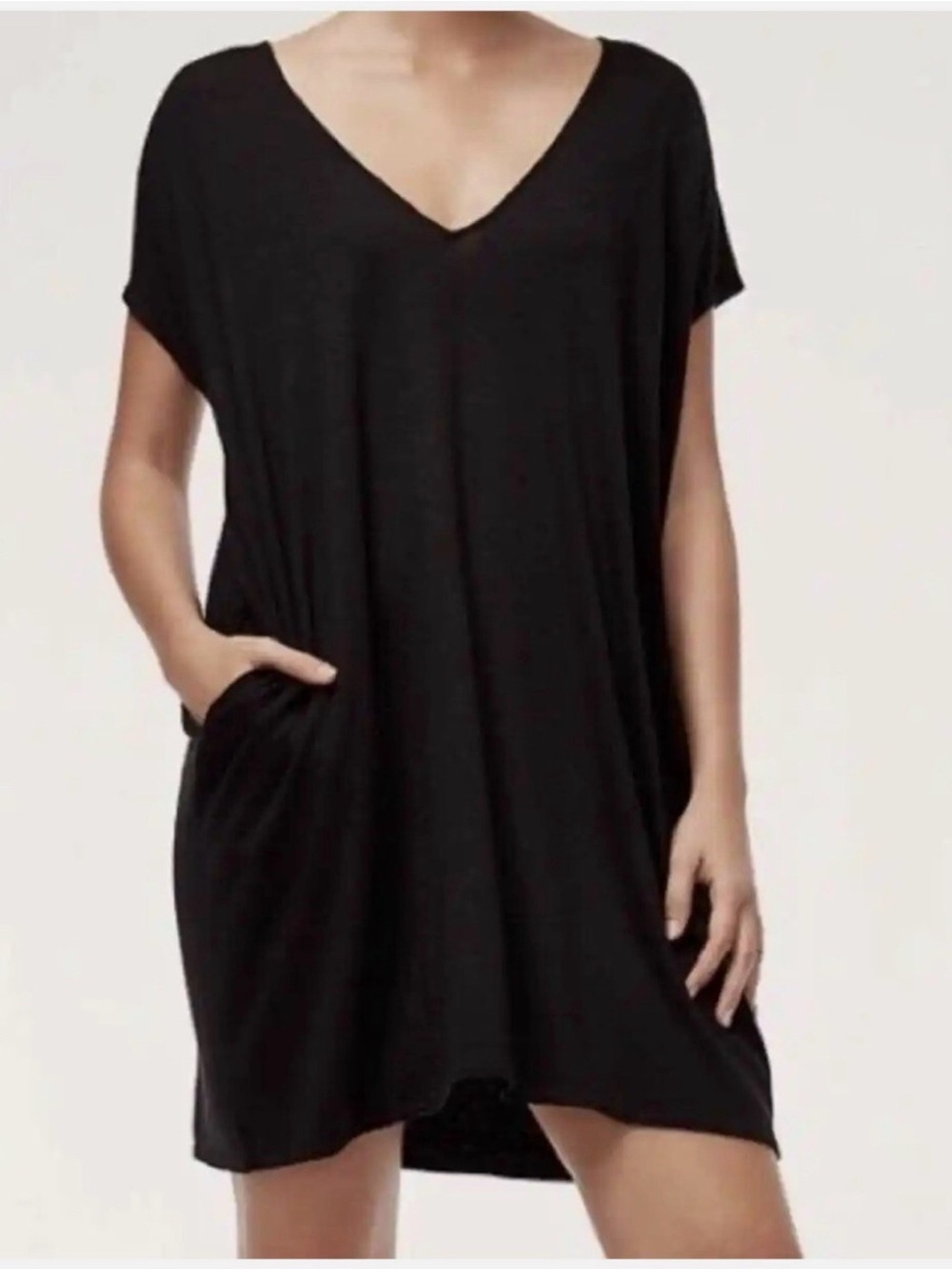 Aritzia Wilfred Free Black Marcoux V-Neck Tunic Dress Size XXS